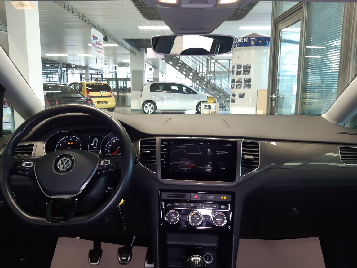 VW Golf Sportsvan  bei Hoffmann Automobile in Wolfsburg kaufen und sofort mitnehmen - Bild 6