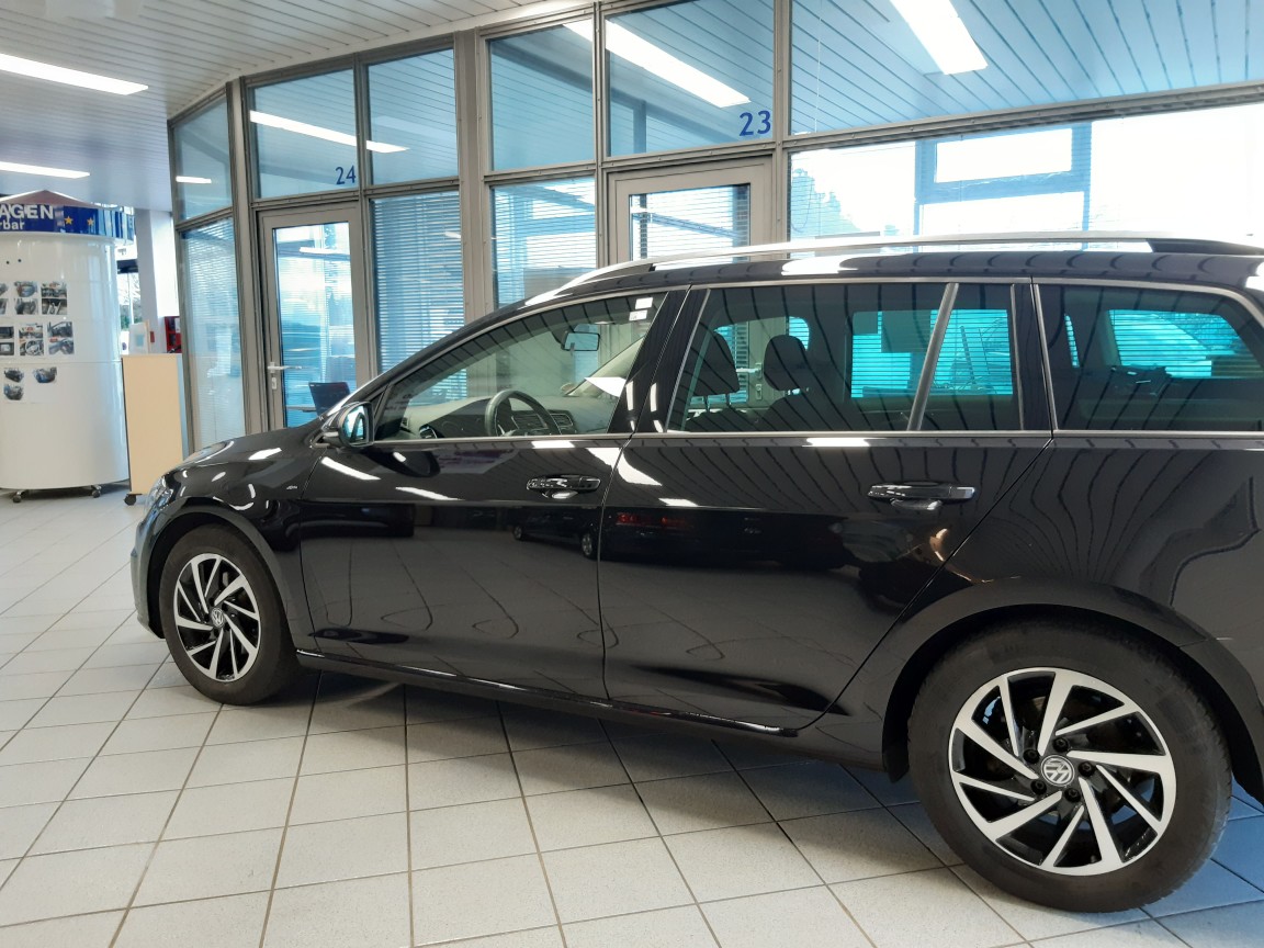VW Golf Variant  bei Hoffmann Automobile in Wolfsburg kaufen und sofort mitnehmen - Bild 15