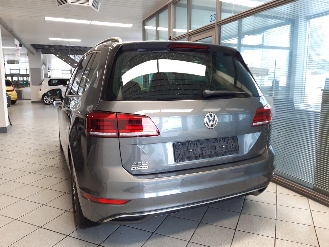 VW Golf Sportsvan  bei Hoffmann Automobile in Wolfsburg kaufen und sofort mitnehmen - Bild 4