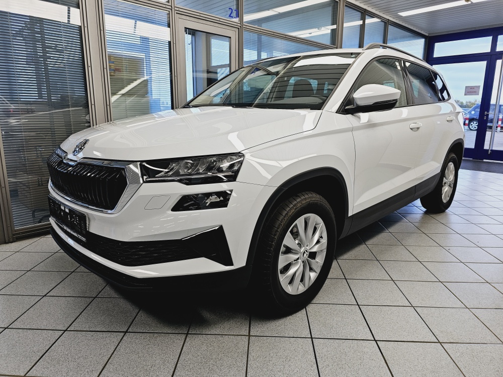 Skoda Karoq Selection für nur 30.850,- € bei Hoffmann Automobile in Wolfsburg kaufen und sofort mitnehmen