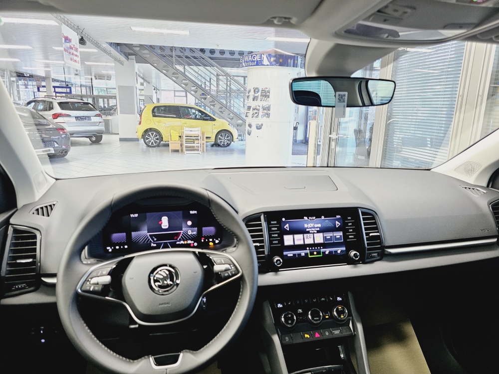 Skoda Karoq  bei Hoffmann Automobile in Wolfsburg kaufen und sofort mitnehmen - Bild 13