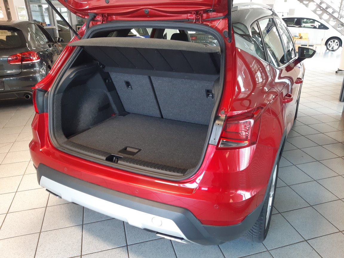 Seat Arona  bei Hoffmann Automobile in Wolfsburg kaufen und sofort mitnehmen - Bild 2