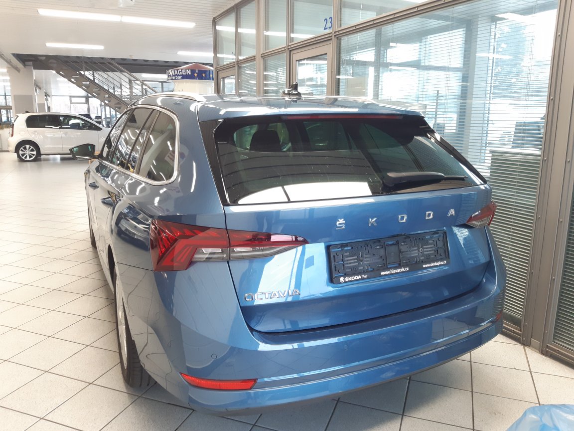 Skoda Octavia Combi  bei Hoffmann Automobile in Wolfsburg kaufen und sofort mitnehmen - Bild 4