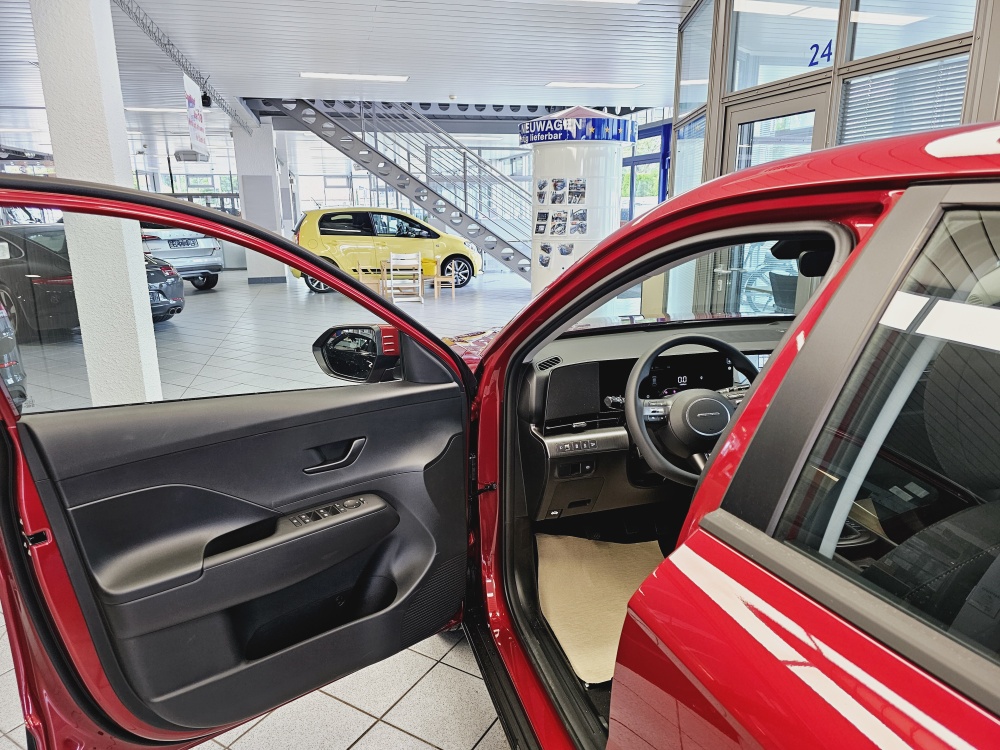 Hyundai Kona  bei Hoffmann Automobile in Wolfsburg kaufen und sofort mitnehmen - Bild 14