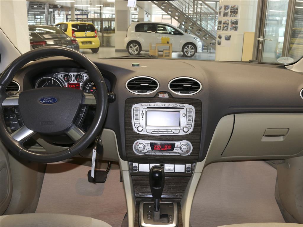 Ford Focus Turnier  bei Hoffmann Automobile in Wolfsburg kaufen und sofort mitnehmen - Bild 5