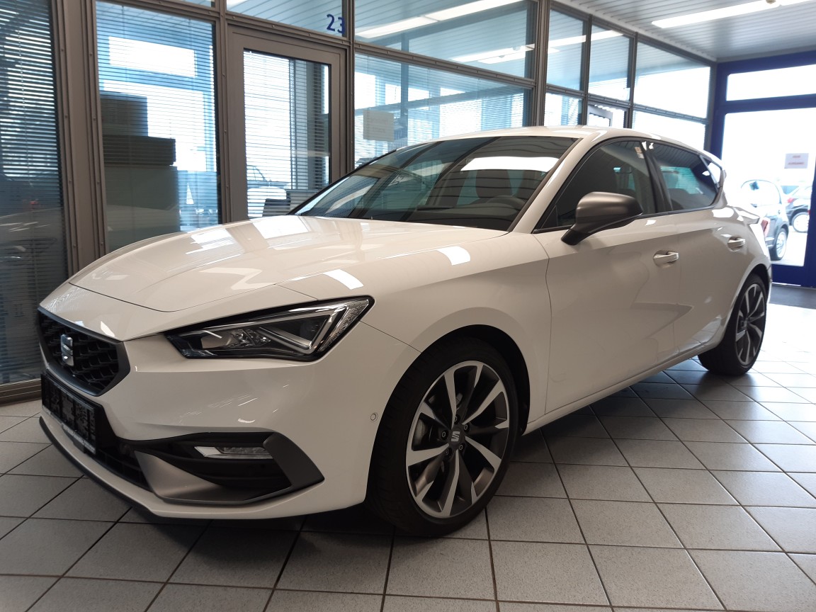 Seat Leon FR für nur 22.400,- € bei Hoffmann Automobile in Wolfsburg kaufen und sofort mitnehmen