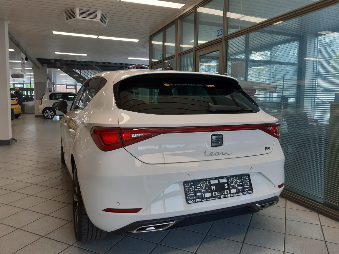 Seat Leon  bei Hoffmann Automobile in Wolfsburg kaufen und sofort mitnehmen - Bild 3