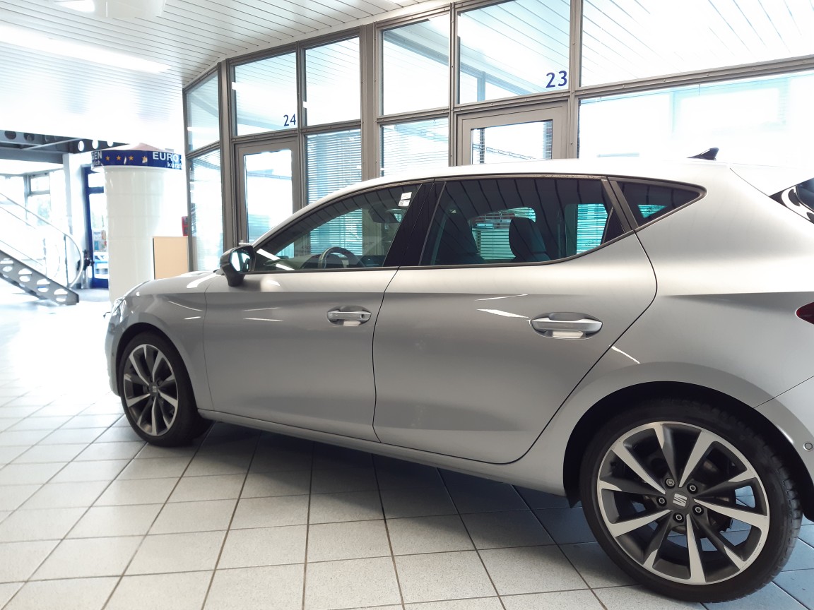 Seat Leon  bei Hoffmann Automobile in Wolfsburg kaufen und sofort mitnehmen - Bild 17