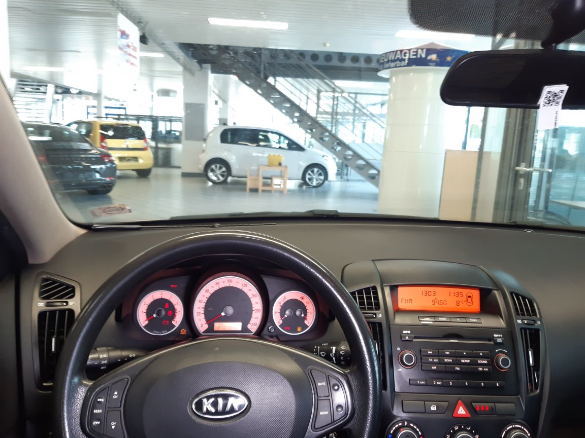 Kia Ceed  bei Hoffmann Automobile in Wolfsburg kaufen und sofort mitnehmen - Bild 8
