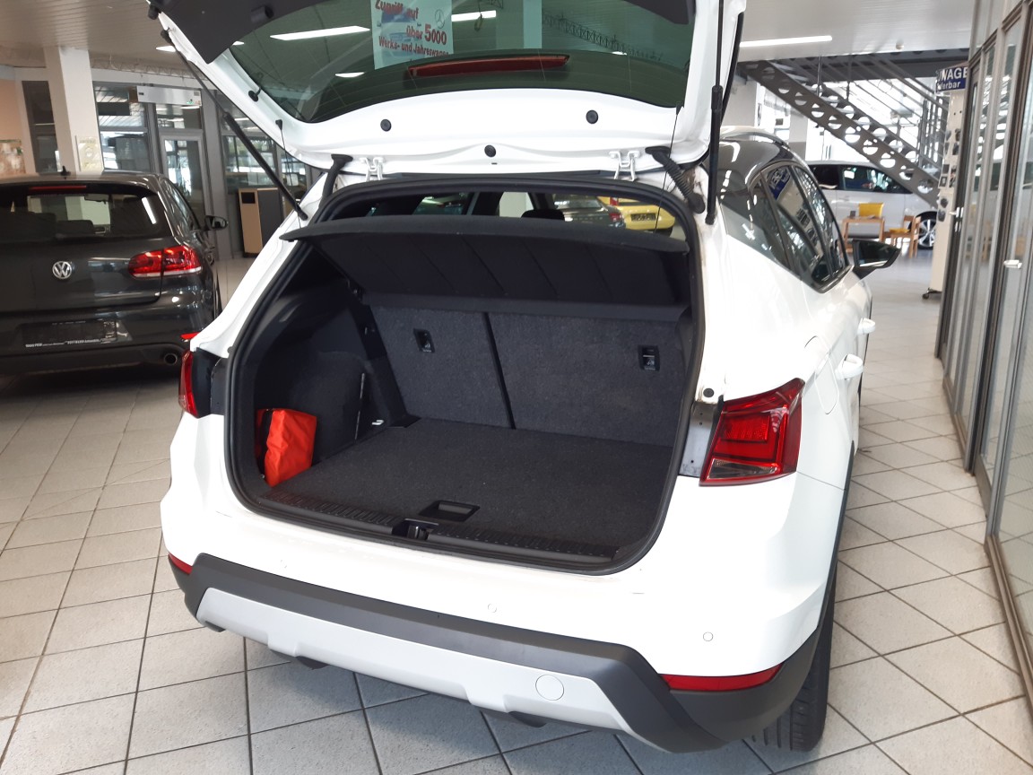 Seat Arona  bei Hoffmann Automobile in Wolfsburg kaufen und sofort mitnehmen - Bild 2