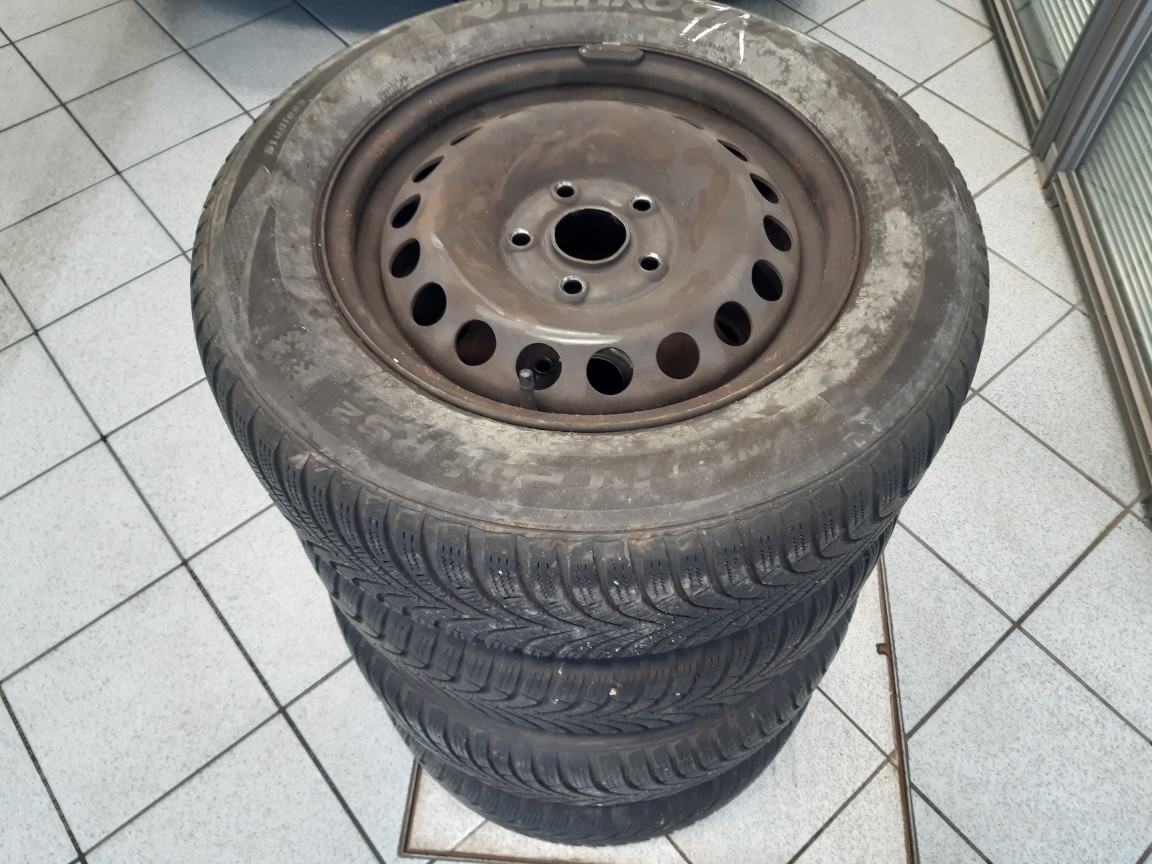 VW Golf  bei Hoffmann Automobile in Wolfsburg kaufen und sofort mitnehmen - Bild 3