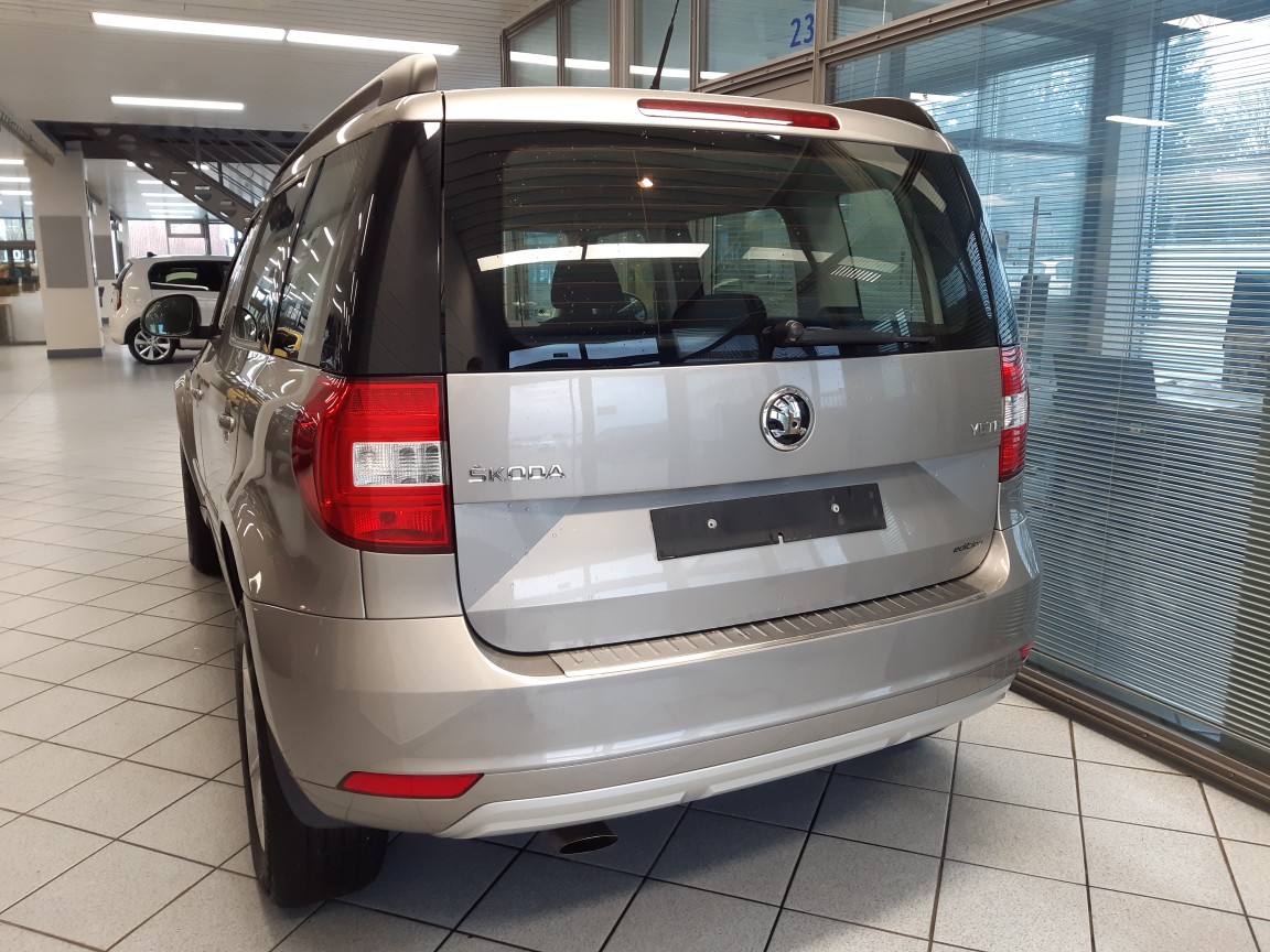 Skoda Yeti  bei Hoffmann Automobile in Wolfsburg kaufen und sofort mitnehmen - Bild 3