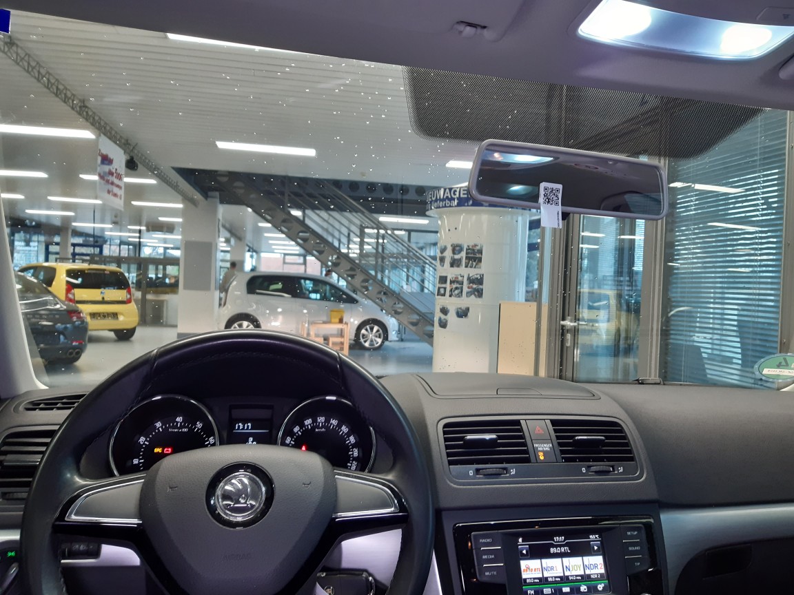 Skoda Yeti  bei Hoffmann Automobile in Wolfsburg kaufen und sofort mitnehmen - Bild 8