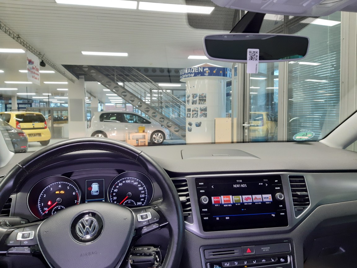 VW Golf Sportsvan  bei Hoffmann Automobile in Wolfsburg kaufen und sofort mitnehmen - Bild 8