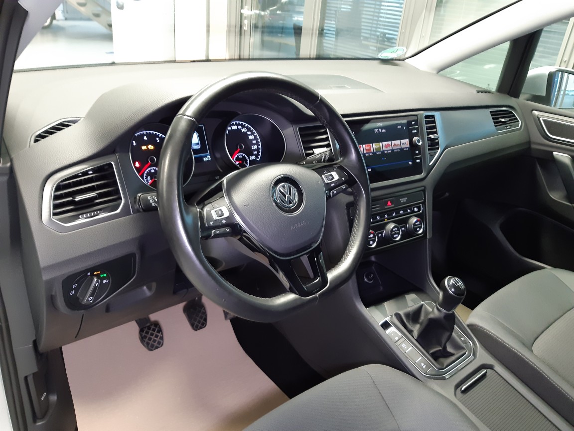 VW Golf Sportsvan  bei Hoffmann Automobile in Wolfsburg kaufen und sofort mitnehmen - Bild 9