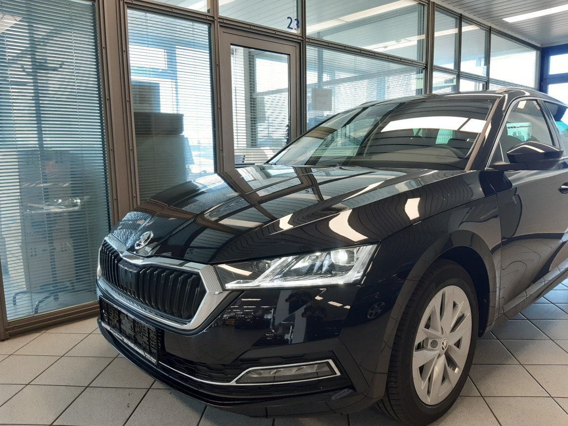 Skoda Octavia Combi  bei Hoffmann Automobile in Wolfsburg kaufen und sofort mitnehmen - Bild 16