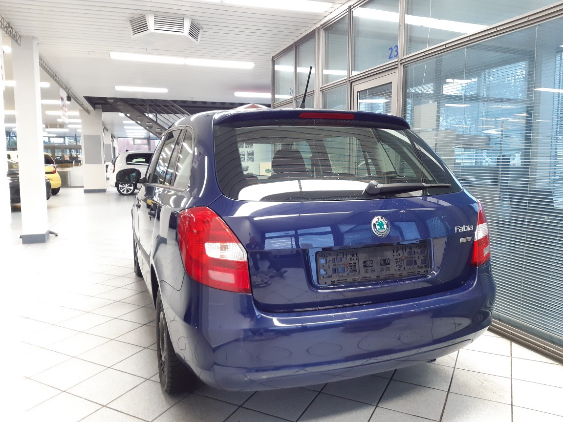 Skoda Fabia Combi  bei Hoffmann Automobile in Wolfsburg kaufen und sofort mitnehmen - Bild 4