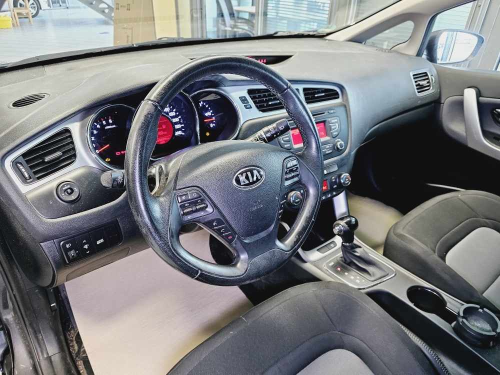 Kia Ceed  bei Hoffmann Automobile in Wolfsburg kaufen und sofort mitnehmen - Bild 10