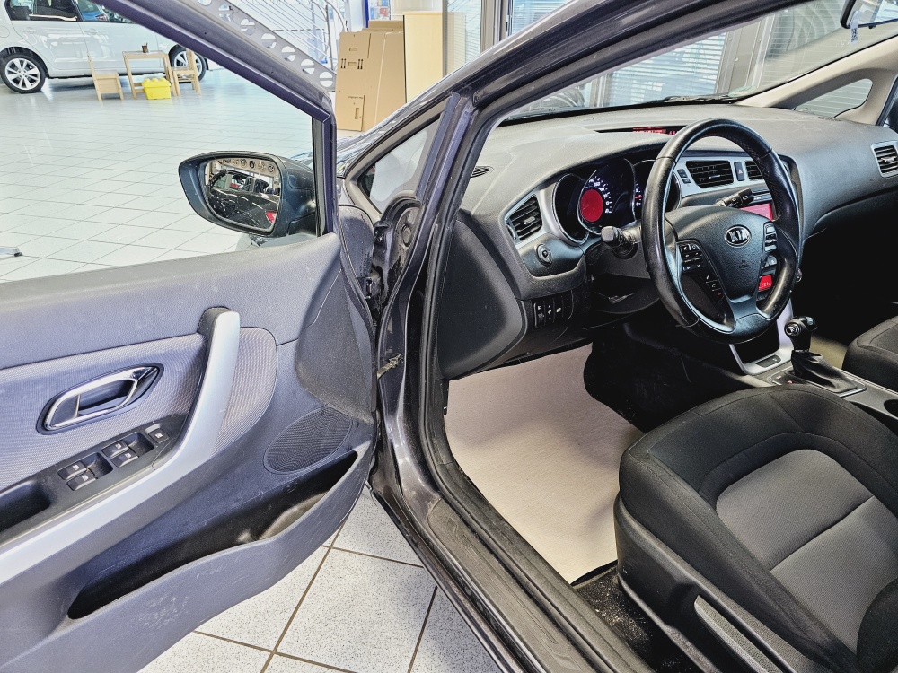Kia Ceed  bei Hoffmann Automobile in Wolfsburg kaufen und sofort mitnehmen - Bild 12