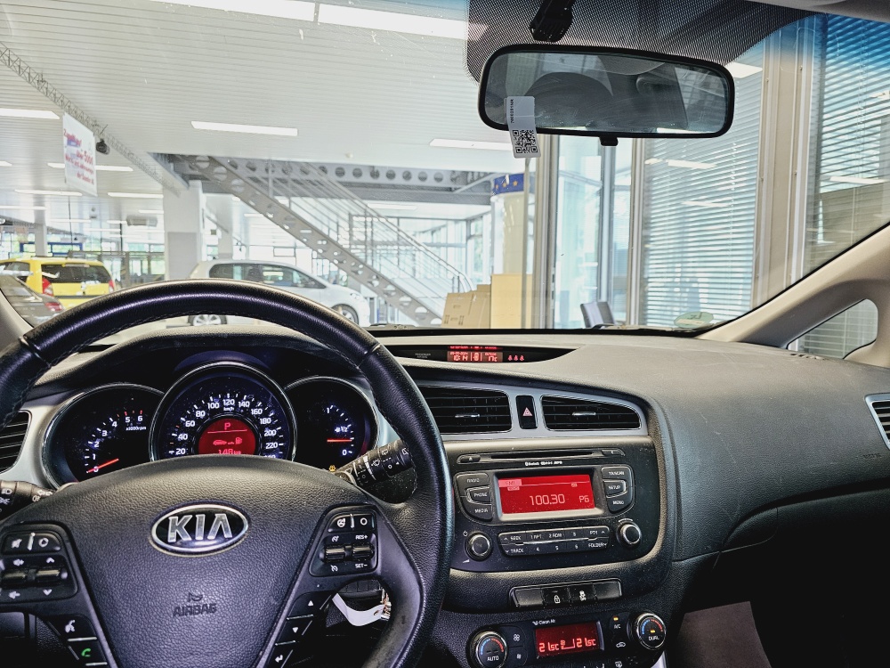 Kia Ceed  bei Hoffmann Automobile in Wolfsburg kaufen und sofort mitnehmen - Bild 9