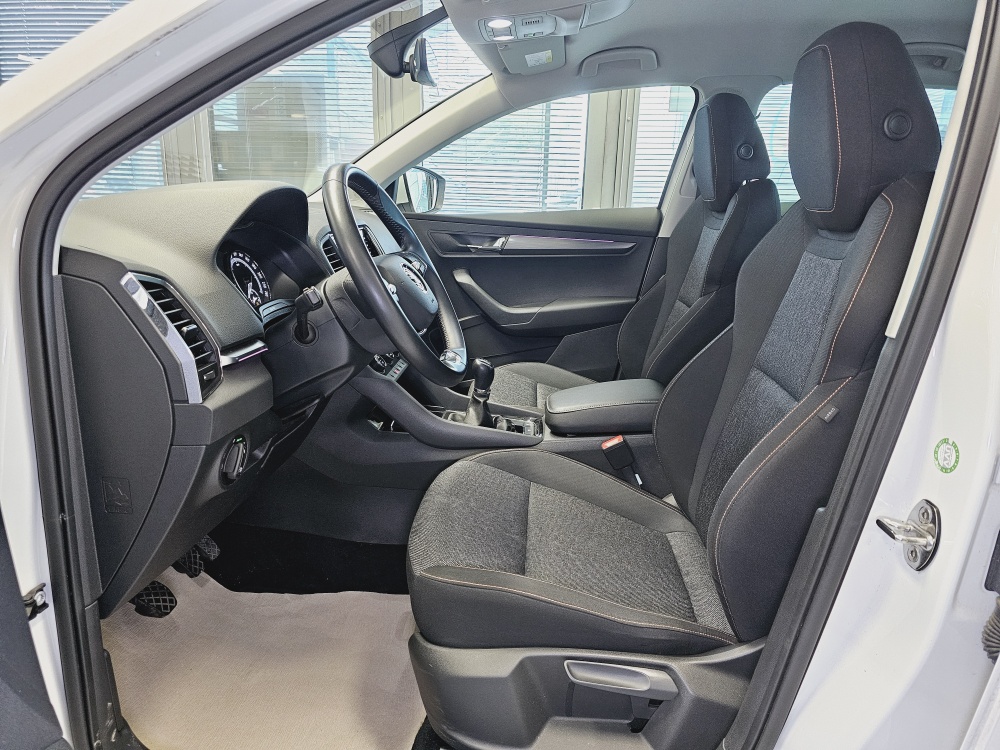 Skoda Karoq  bei Hoffmann Automobile in Wolfsburg kaufen und sofort mitnehmen - Bild 14