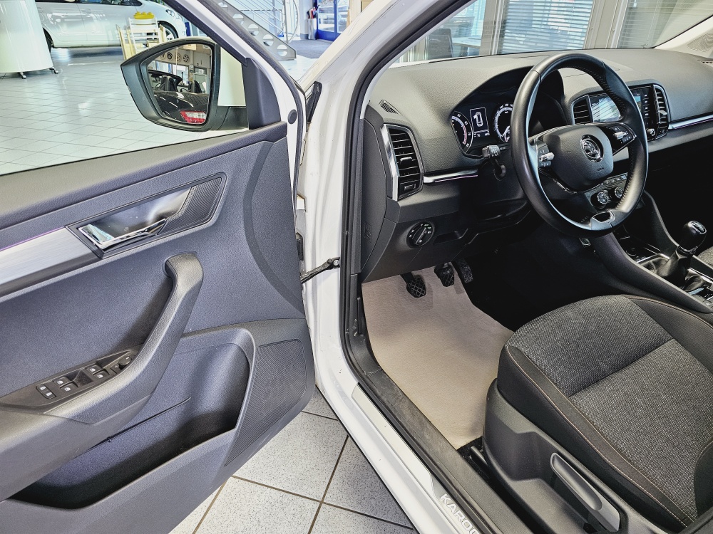 Skoda Karoq  bei Hoffmann Automobile in Wolfsburg kaufen und sofort mitnehmen - Bild 15