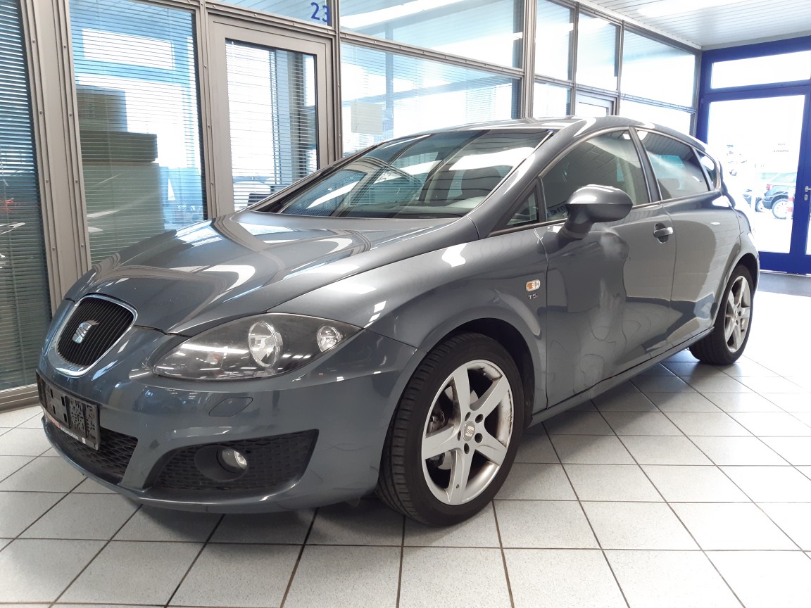 Seat Leon Style für nur 2.600,- € bei Hoffmann Automobile in Wolfsburg kaufen und sofort mitnehmen