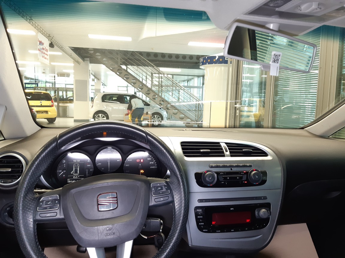 Seat Leon  bei Hoffmann Automobile in Wolfsburg kaufen und sofort mitnehmen - Bild 9