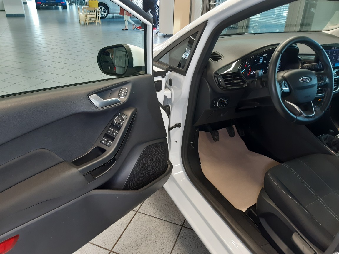 Ford Fiesta  bei Hoffmann Automobile in Wolfsburg kaufen und sofort mitnehmen - Bild 14