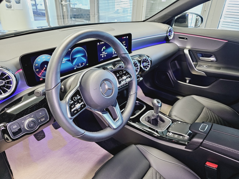 Mercedes-Benz CLA 180  bei Hoffmann Automobile in Wolfsburg kaufen und sofort mitnehmen - Bild 11