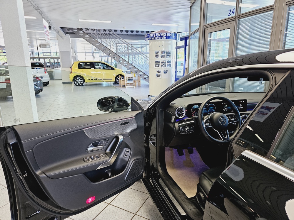Mercedes-Benz CLA 180  bei Hoffmann Automobile in Wolfsburg kaufen und sofort mitnehmen - Bild 13