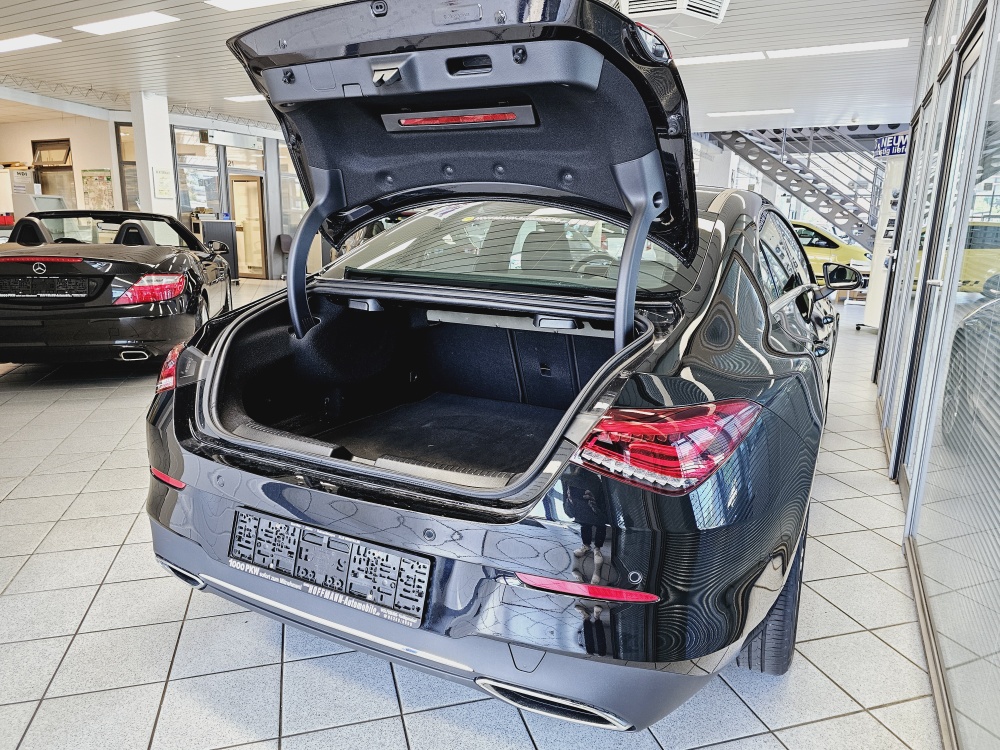 Mercedes-Benz CLA 180  bei Hoffmann Automobile in Wolfsburg kaufen und sofort mitnehmen - Bild 2