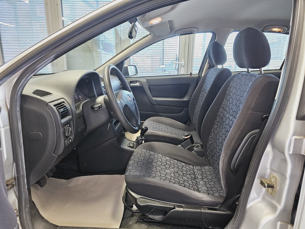 Opel Astra  bei Hoffmann Automobile in Wolfsburg kaufen und sofort mitnehmen - Bild 10