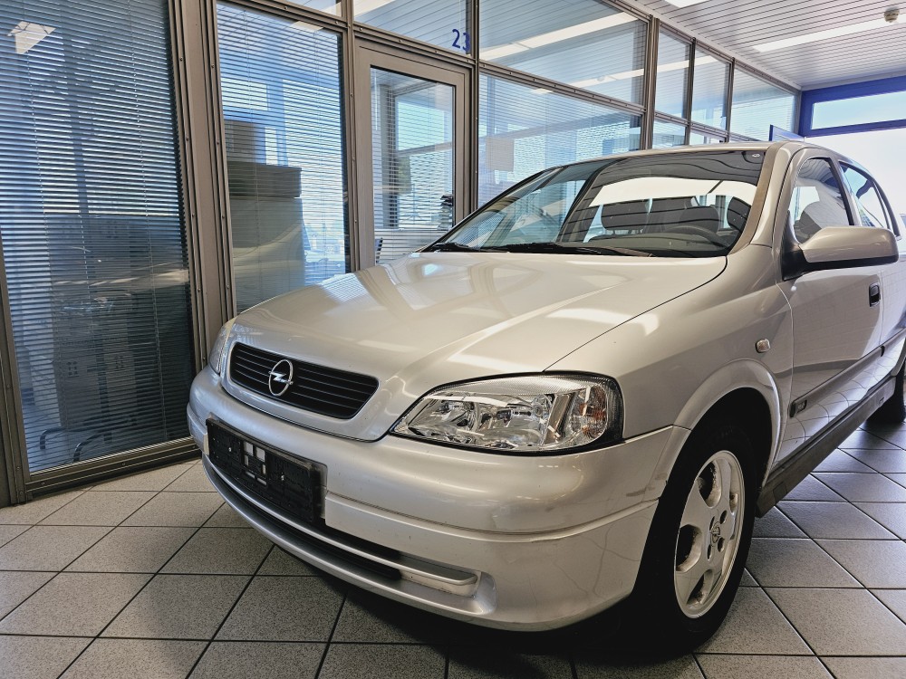 Opel Astra  bei Hoffmann Automobile in Wolfsburg kaufen und sofort mitnehmen - Bild 13