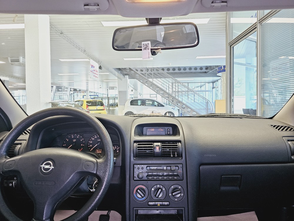 Opel Astra  bei Hoffmann Automobile in Wolfsburg kaufen und sofort mitnehmen - Bild 5