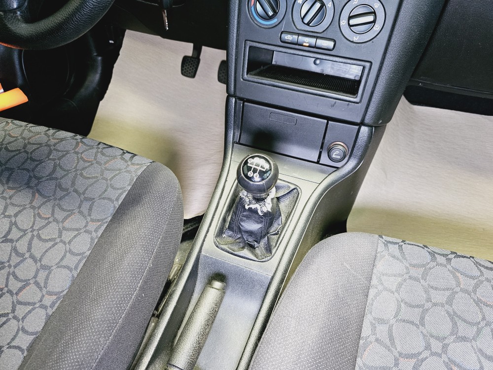 Opel Astra  bei Hoffmann Automobile in Wolfsburg kaufen und sofort mitnehmen - Bild 6