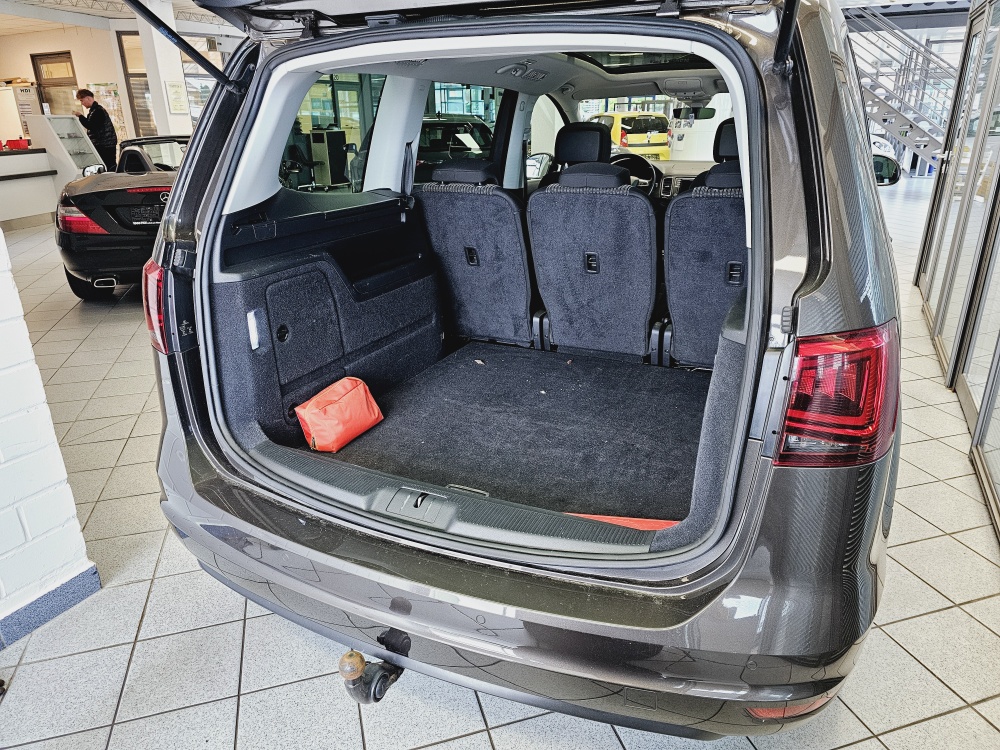 Seat Alhambra  bei Hoffmann Automobile in Wolfsburg kaufen und sofort mitnehmen - Bild 2