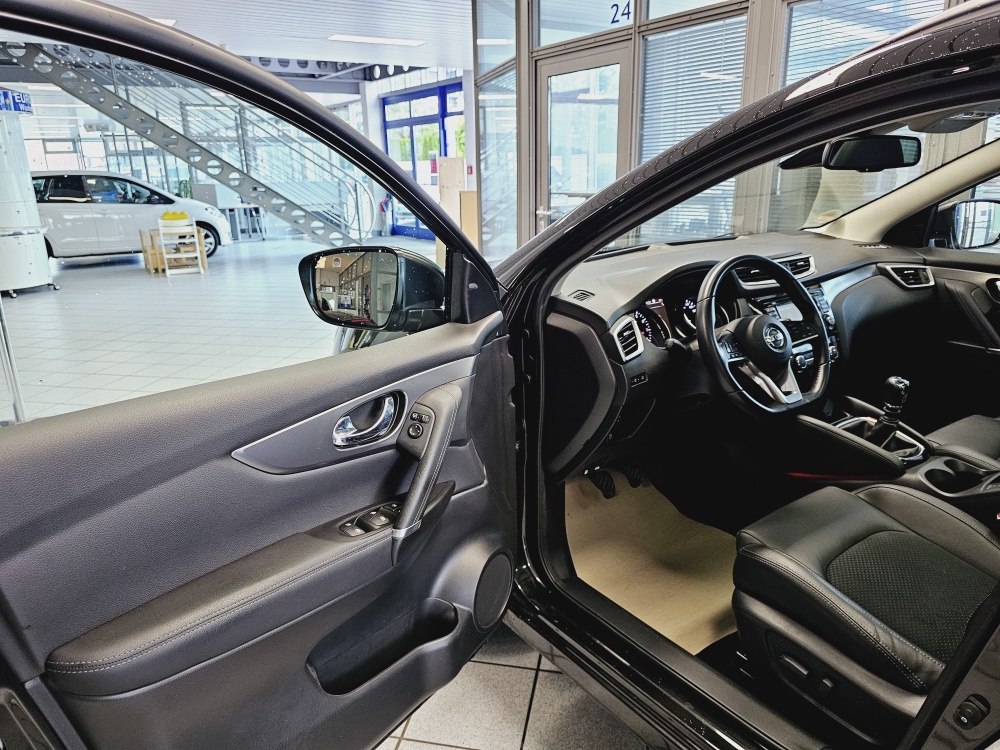 Nissan Qashqai  bei Hoffmann Automobile in Wolfsburg kaufen und sofort mitnehmen - Bild 18