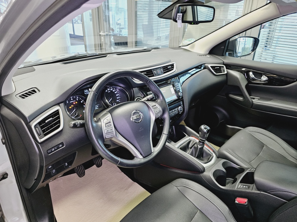 Nissan Qashqai  bei Hoffmann Automobile in Wolfsburg kaufen und sofort mitnehmen - Bild 15