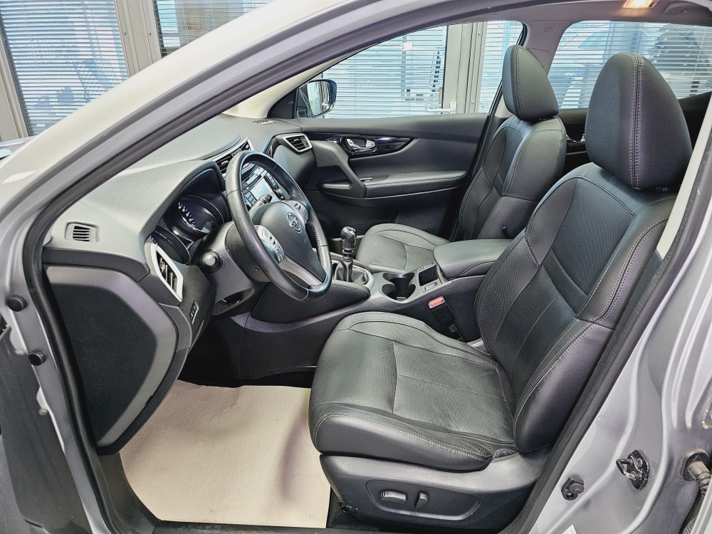 Nissan Qashqai  bei Hoffmann Automobile in Wolfsburg kaufen und sofort mitnehmen - Bild 16