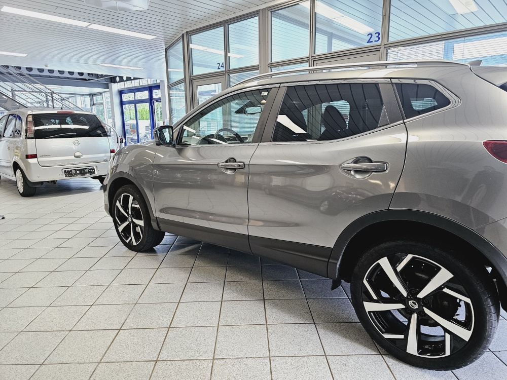 Nissan Qashqai  bei Hoffmann Automobile in Wolfsburg kaufen und sofort mitnehmen - Bild 16