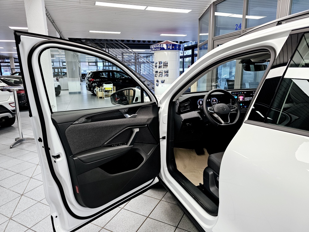 VW Tiguan  bei Hoffmann Automobile in Wolfsburg kaufen und sofort mitnehmen - Bild 22