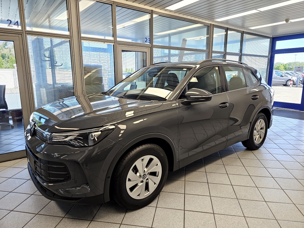 VW Tiguan  für nur 36.350,- € bei Hoffmann Automobile in Wolfsburg kaufen und sofort mitnehmen