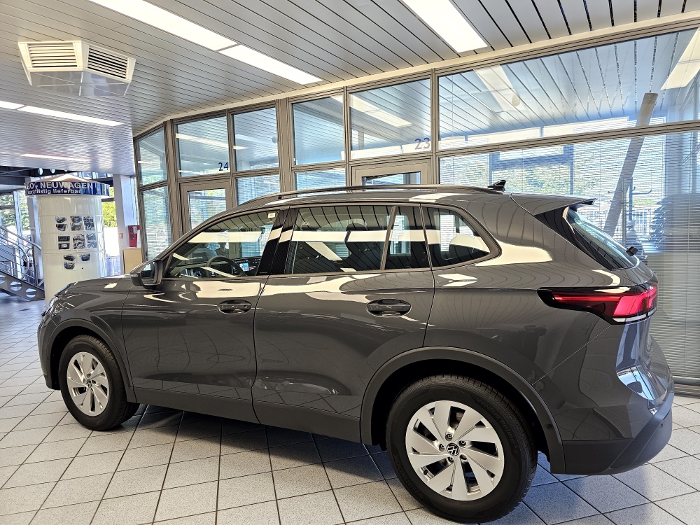 VW Tiguan  bei Hoffmann Automobile in Wolfsburg kaufen und sofort mitnehmen - Bild 21