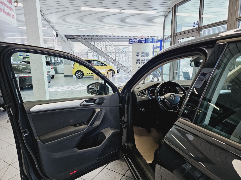 VW Tiguan  bei Hoffmann Automobile in Wolfsburg kaufen und sofort mitnehmen - Bild 15