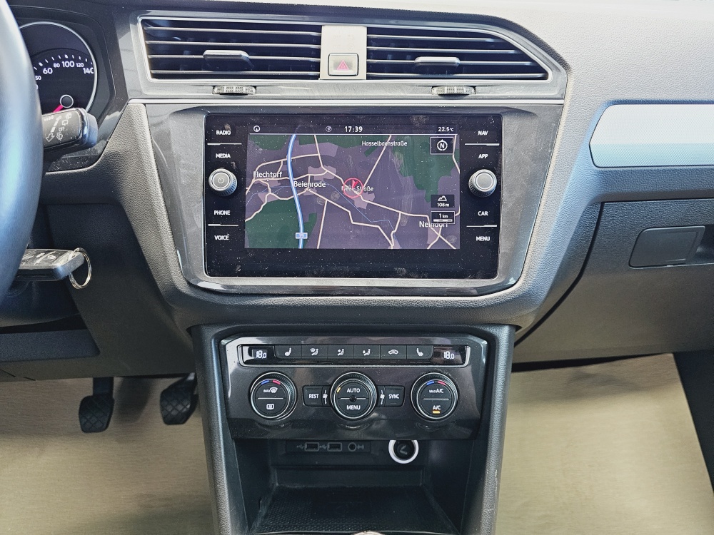 VW Tiguan  bei Hoffmann Automobile in Wolfsburg kaufen und sofort mitnehmen - Bild 9