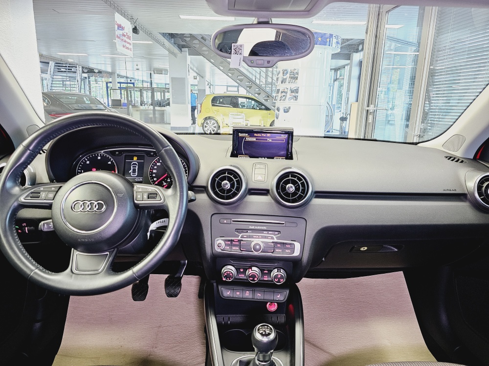 Audi A1 Sportback  bei Hoffmann Automobile in Wolfsburg kaufen und sofort mitnehmen - Bild 6