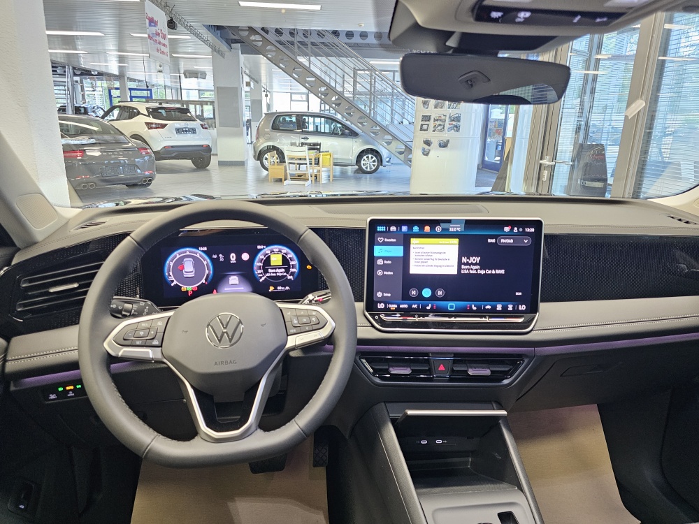 VW Tiguan  bei Hoffmann Automobile in Wolfsburg kaufen und sofort mitnehmen - Bild 18