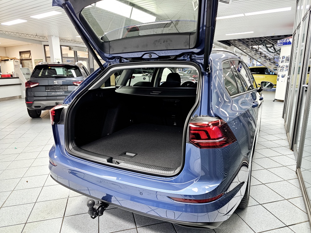 VW Golf Variant  bei Hoffmann Automobile in Wolfsburg kaufen und sofort mitnehmen - Bild 2