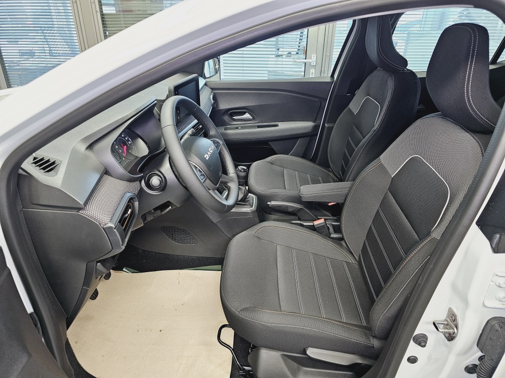 Dacia Sandero  bei Hoffmann Automobile in Wolfsburg kaufen und sofort mitnehmen - Bild 12